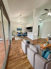 4202 Glenmoor Dr in West Palm Beach, FL - Foto de edificio - Building Photo
