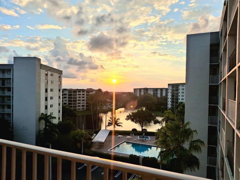 2217 Cypress Island Dr in Pompano Beach, FL - Building Photo