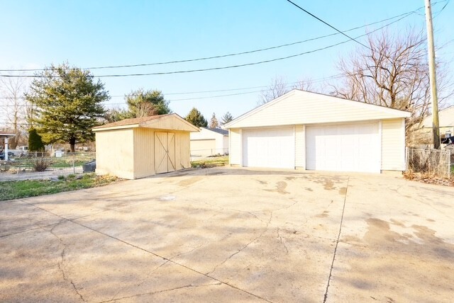 2612 Walker Ave in Indianapolis, IN - Building Photo - Building Photo