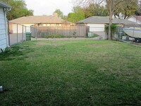 2506 Meadow Ln in Garland, TX - Building Photo - Building Photo