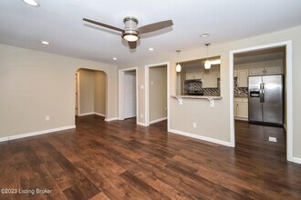 4851 Maryman Rd in Louisville, KY - Building Photo - Building Photo