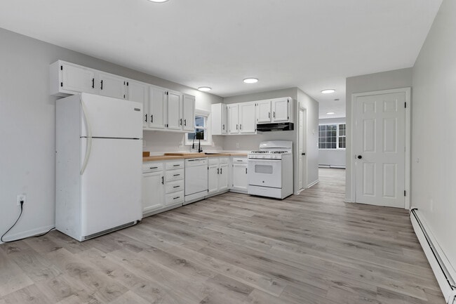 property at 105 Roosevelt St