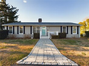 643 Old Colony Terrace in Tiverton, RI - Building Photo - Building Photo