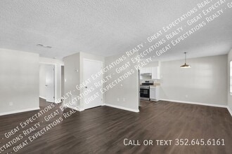 147 SE 13th Ave in Ocala, FL - Building Photo - Building Photo