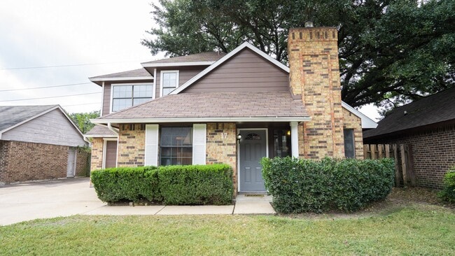 17 Regency Ln in Houston, TX - Building Photo - Building Photo