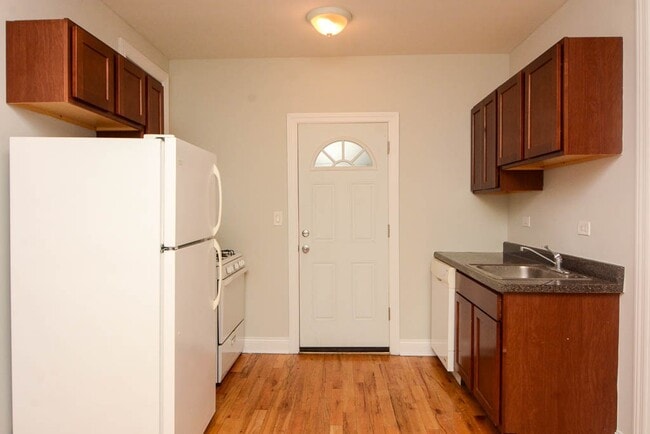 6265 W Cornelia Ave in Chicago, IL - Building Photo - Building Photo