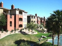 Community - Red Rox Villas Apartments in Phoenix, Arizona