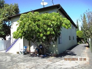 529 W Macarthur Ave in San Pedro, CA - Building Photo - Building Photo