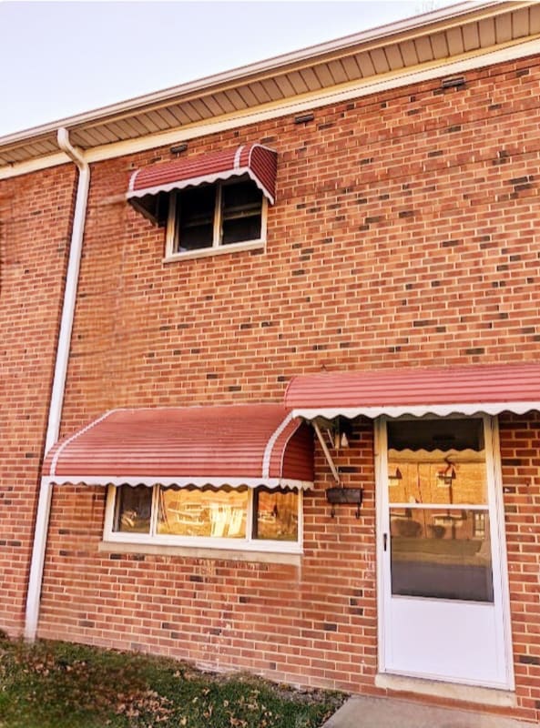 15001 Ridgewick Dr in Wickliffe, OH - Foto de edificio - Building Photo