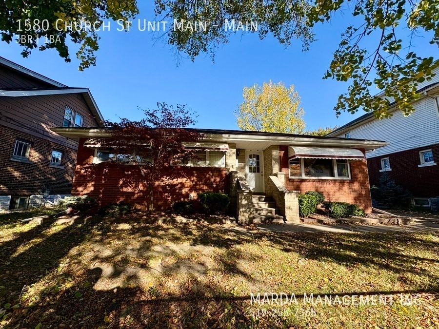 1580 Church St in Windsor, ON - Building Photo