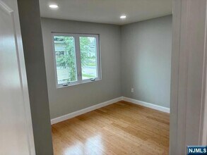 86 Orange Ave in Elmwood Park, NJ - Building Photo - Building Photo