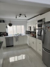 283 Indian Grv in Toronto, ON - Building Photo - Building Photo