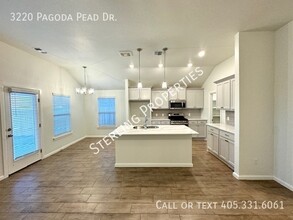 3220 Pagoda Pead Dr in Yukon, OK - Building Photo - Building Photo