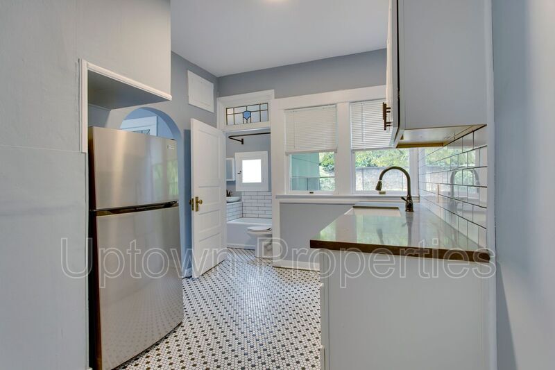 1005 SE 27th Ave in Portland, OR - Building Photo