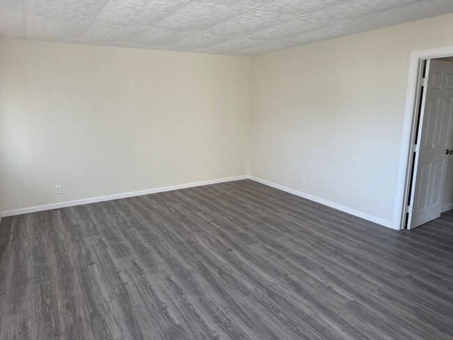 property at 6521 Valley Ave