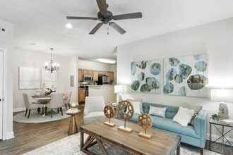 Charleston Apartment Homes in Mobile, AL - Building Photo - Building Photo