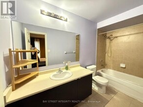 26 Carolina Rose Cres in Markham, ON - Building Photo - Building Photo