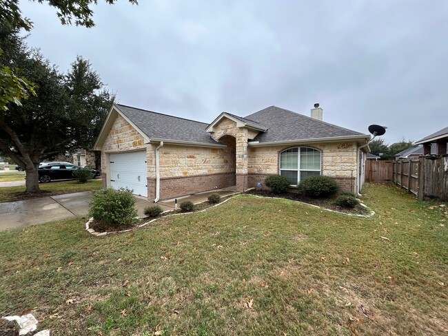 4113 Cedar Creek Court in College Station, TX - Building Photo - Building Photo