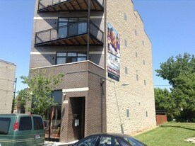 3342 W Ogden Ave in Chicago, IL - Building Photo