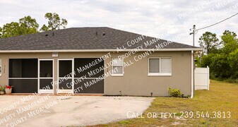 5124 30th St SW in Lehigh Acres, FL - Building Photo