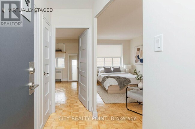 1291 Bayview Ave in Toronto, ON - Building Photo - Building Photo