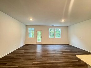 296 Thompson Overlook Wy in Smithfield, NC - Building Photo - Building Photo