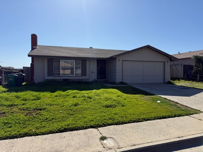 10047 Three Oaks Wy in Santee, CA - Building Photo - Building Photo