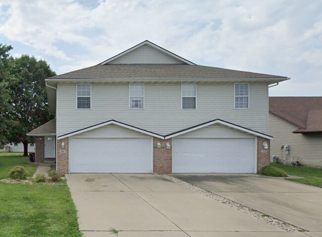 property at 100-102 Eagle Ridge Dr