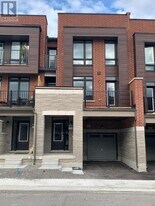 63 Blick Crescent in Aurora, ON - Building Photo