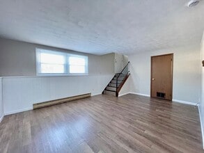 242 Wimbledon Dr in Mansfield, OH - Building Photo - Building Photo