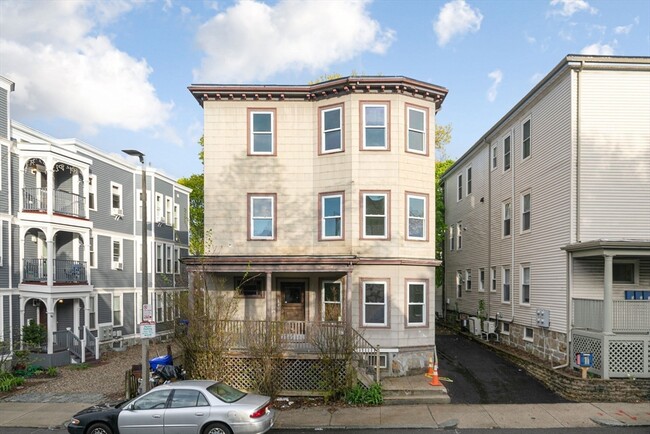 property at 92 Day St
