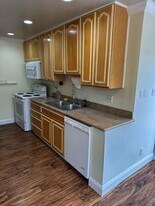 2797 Massachusetts Ave in Redwood City, CA - Building Photo