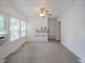 3261 Carrollton Ave in Indianapolis, IN - Building Photo - Building Photo