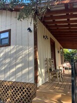 961 Buttercup Ln in Wimberley, TX - Building Photo