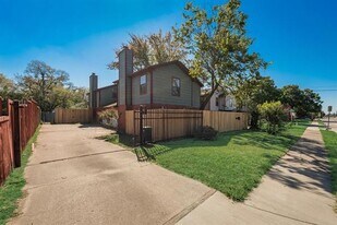 5506 Columbia Ave in Dallas, TX - Building Photo