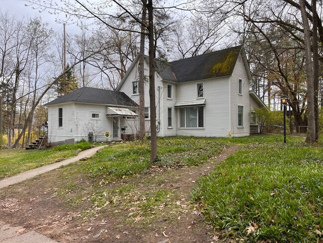 167 E Seventeenth St