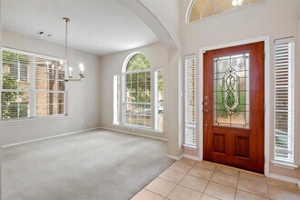 207 Chesapeake Bay Ln S in Austin, TX - Building Photo - Building Photo