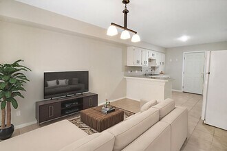 3113 S Casa Linda St in McAllen, TX - Foto de edificio - Building Photo