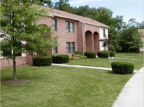 Hamilton Park Apartments in Chambersburg, PA - Building Photo - Building Photo