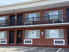 405 Dunwoody St in Tallahassee, FL - Building Photo