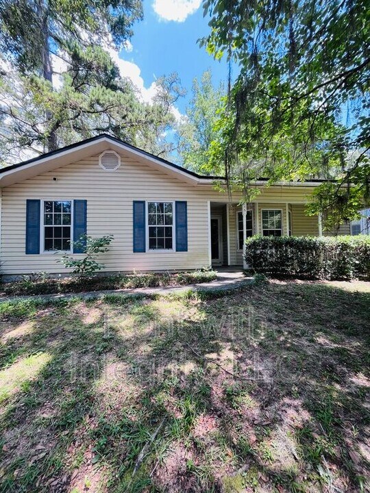 2661 Faversham Dr in Tallahassee, FL - Building Photo