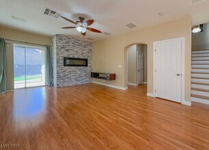 1353 Robbers Roost Ave in Henderson, NV - Building Photo - Building Photo