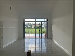 10320 Guatemala St in Hollywood, FL - Building Photo - Building Photo