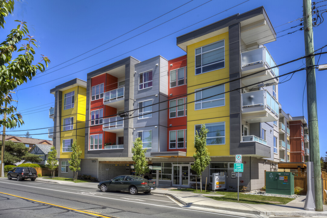 Promenade on Jacklin in Victoria, BC - Building Photo