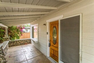 1359 Jasper Ave in Mentone, CA - Building Photo - Building Photo