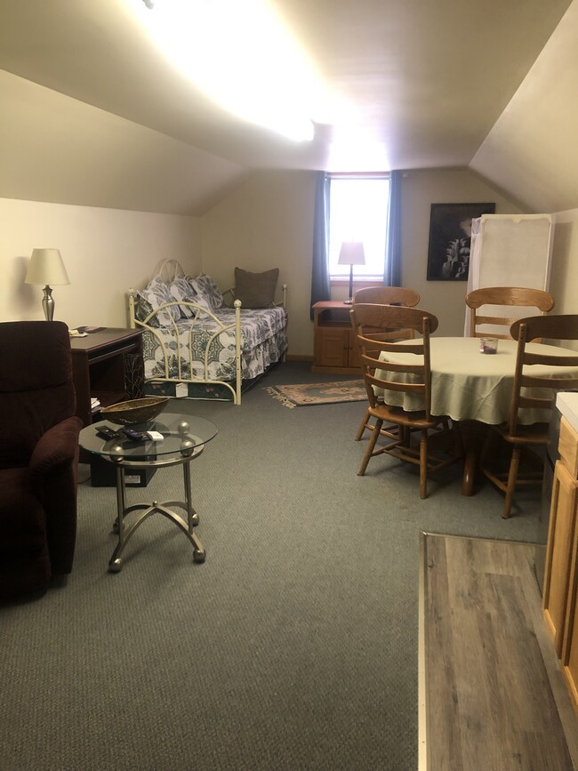 12550 Deaton Ln, Unit Furnished efficiency