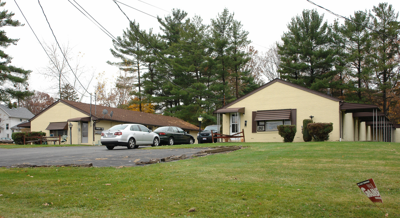 6904-6926 Southern Blvd in Youngstown, OH - Building Photo