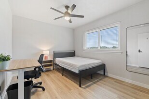 1910 N Floyd Rd, Unit 1910 in Richardson, TX - Building Photo