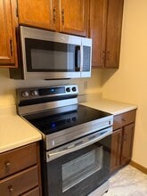 452 Sunset Dr, Unit C in Mount Vernon, IN - Building Photo - Building Photo