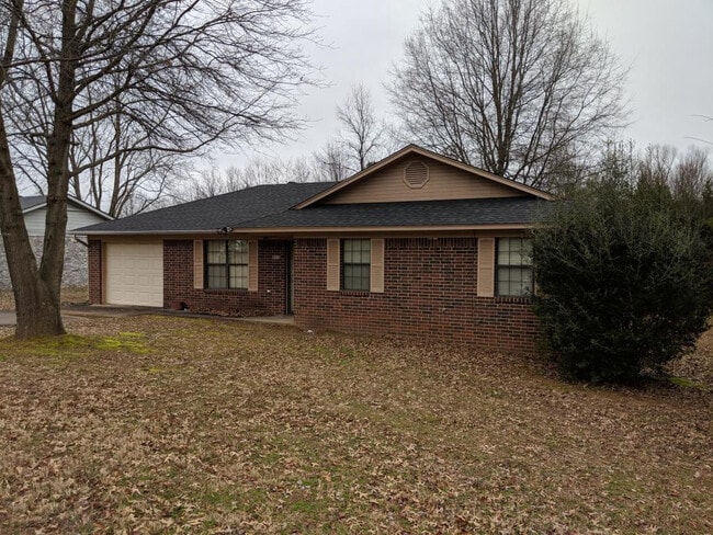 property at 911 E Gum St